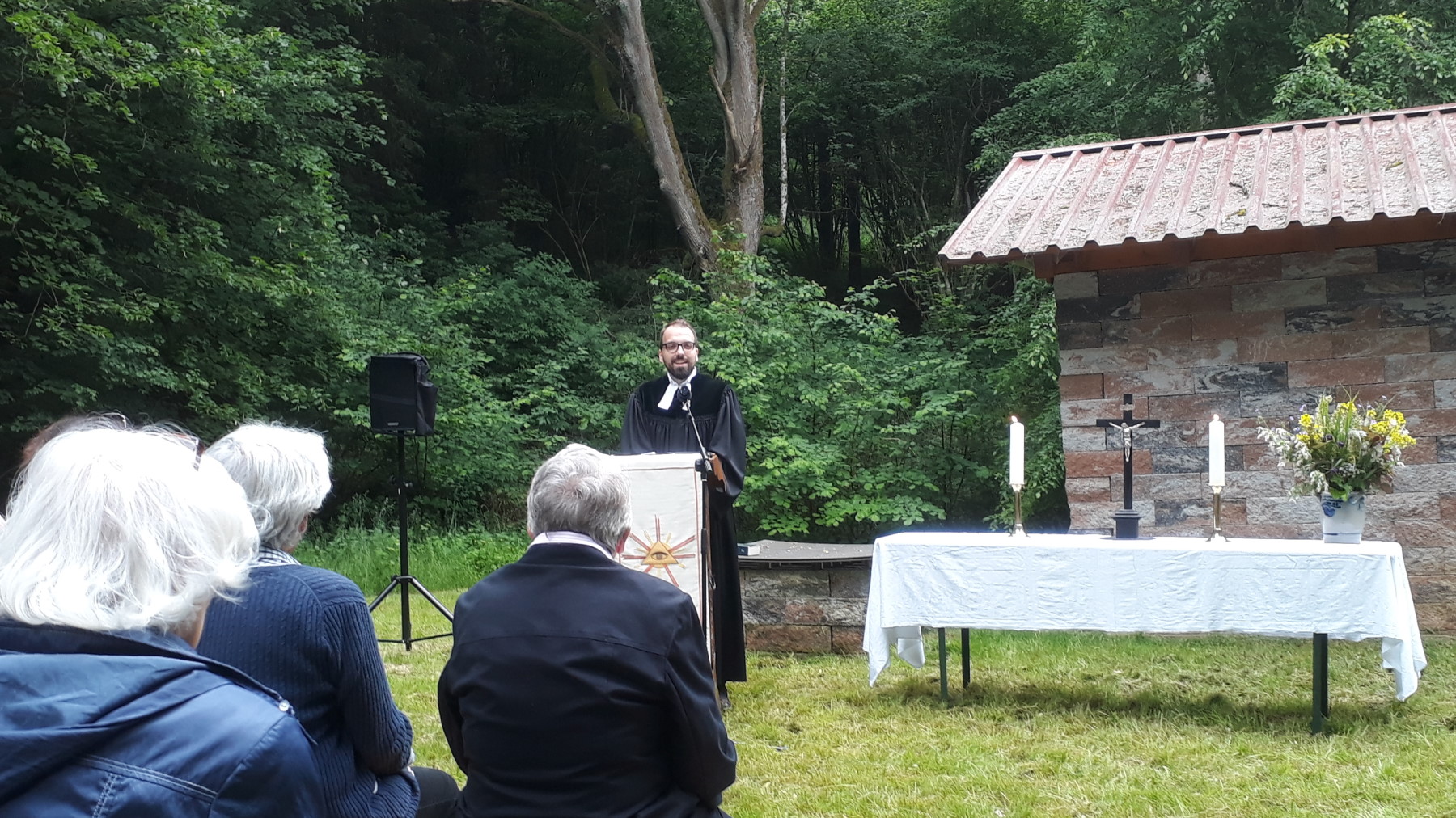 Pfingstgottesdienst an der Kneippanlage